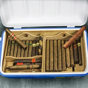 How to store cigars in a coolerdor