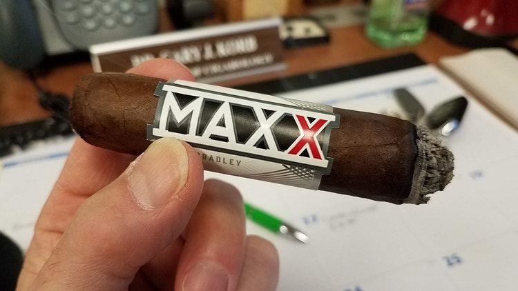 alec bradley cigars guide Alec Bradley the MAXX The Fixx cigar review by Gary Korb